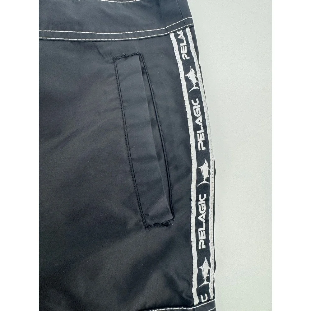 Pelagic Black Fin Shorts Mens 40 Black Board Shorts Fishing Cargo Style 201